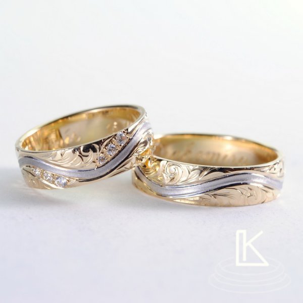 Snubní prsteny č. 70 ze žlutého zlata s vloženou vlnkou z blého zlata